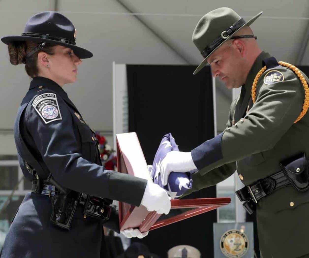 Conmemoran sacrificio de los agentes del CBP