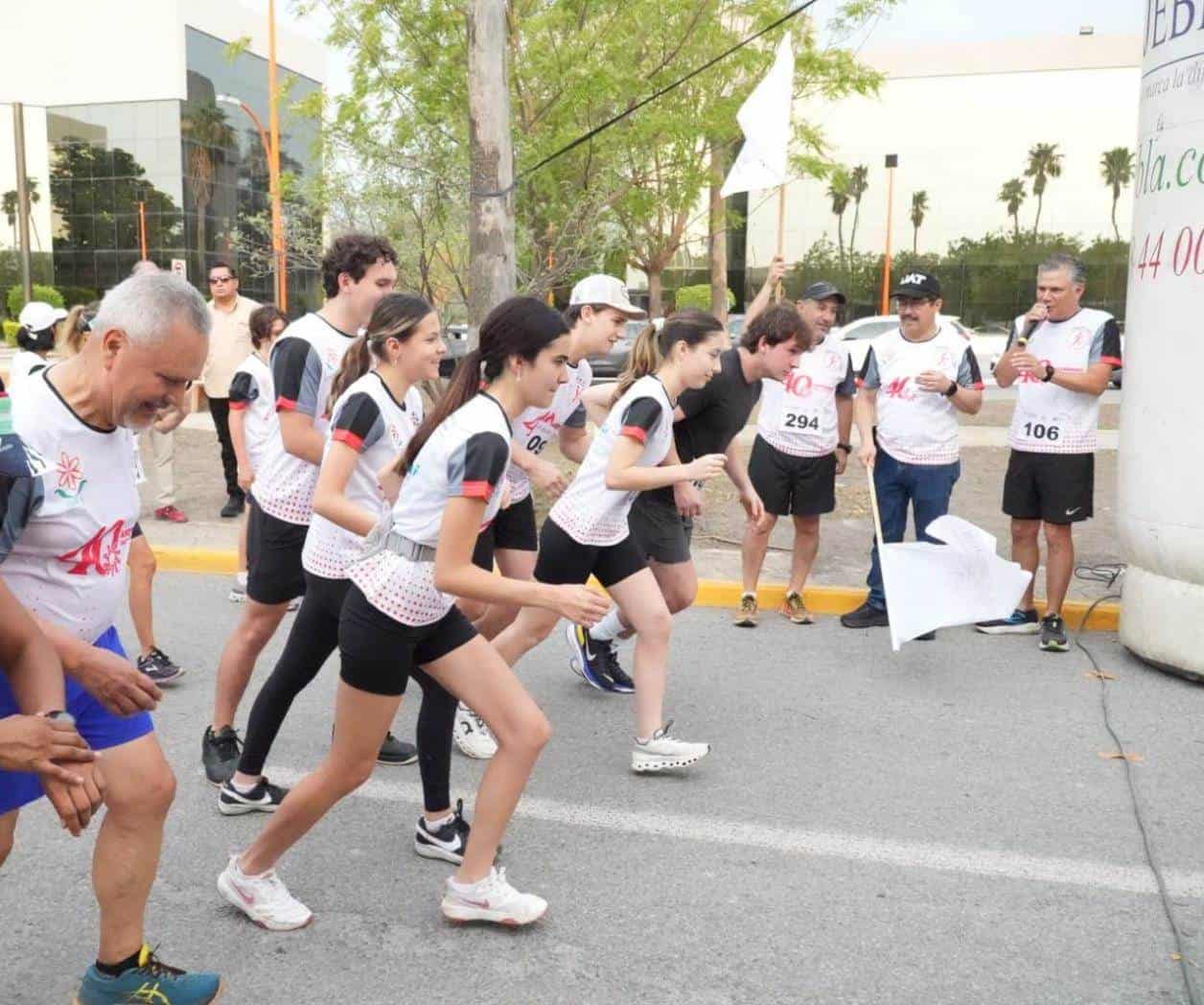 Carrera pedestre a favor de asociación contra el cáncer Carrera pedestre a favor de asociación contra el cáncer