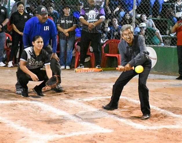 ¡Espectacular arranque en Torneo Estatal de Softbol Femenil!