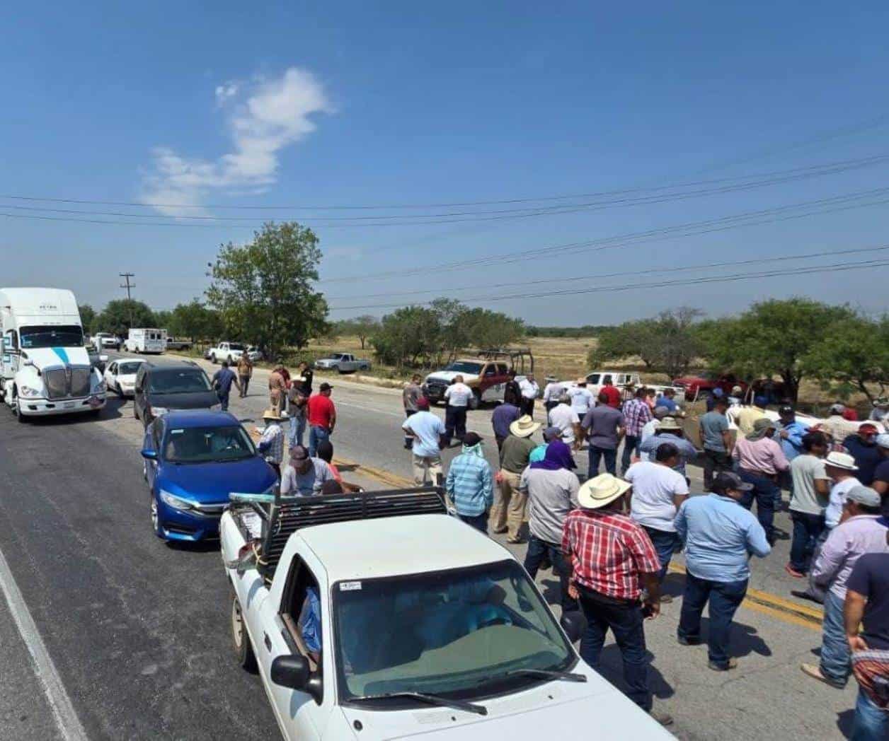 Amagan con nuevo paro los productores agrícolas