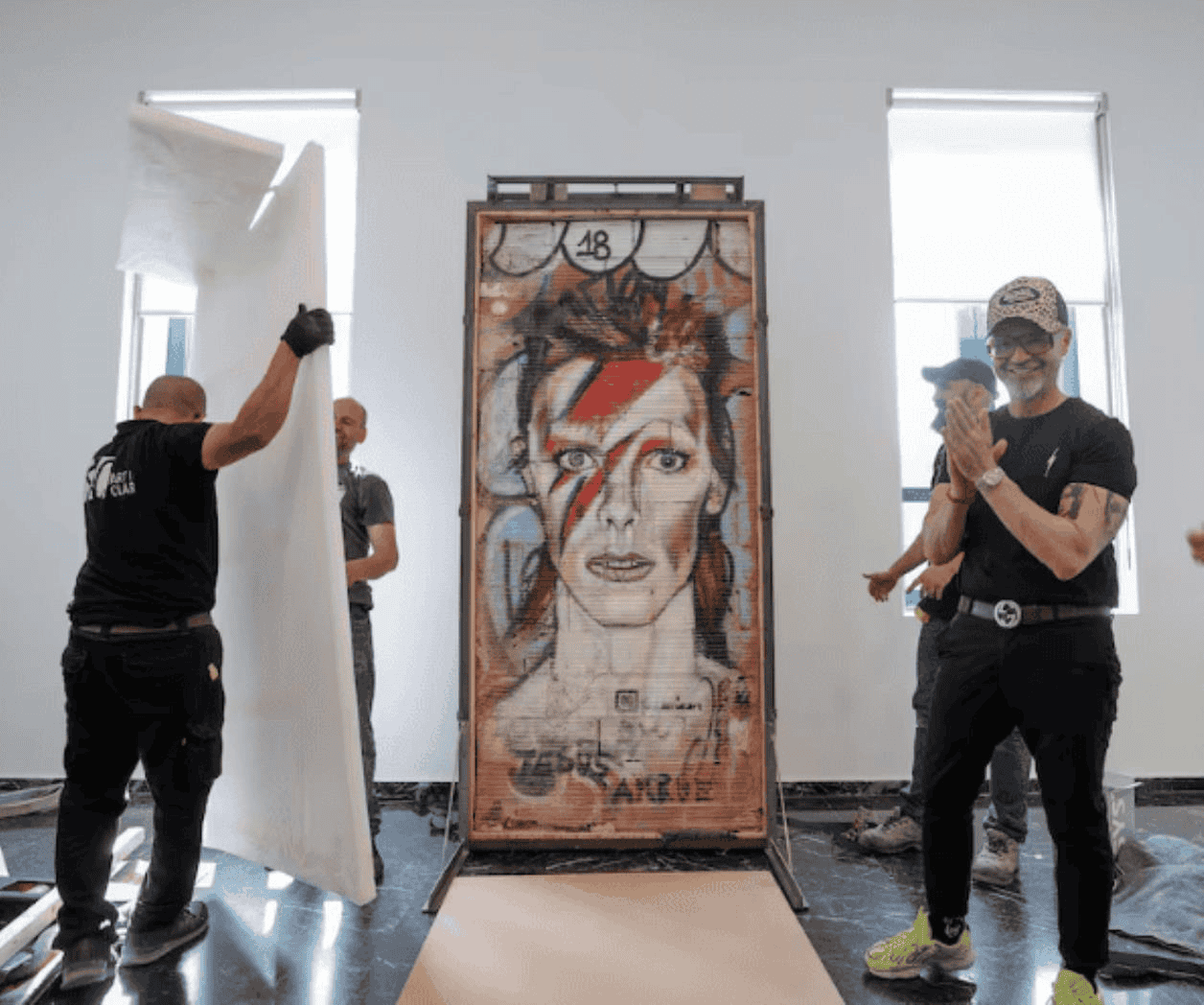 El grafiti indultado de David Bowie al museo