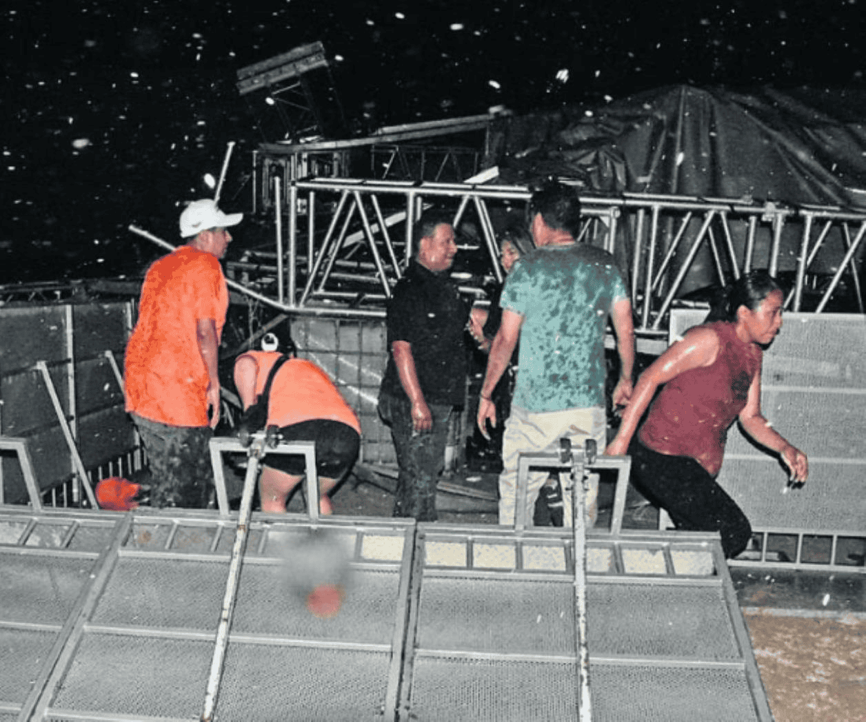 Dan a conocer medidas de precaución por los fuertes vientos Dan a conocer medidas de precaución por los fuertes vientos