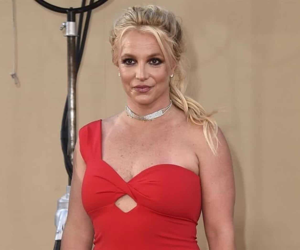 Me robaron todas mis joyas.- Britney Spears Me robaron todas mis joyas.- Britney Spears