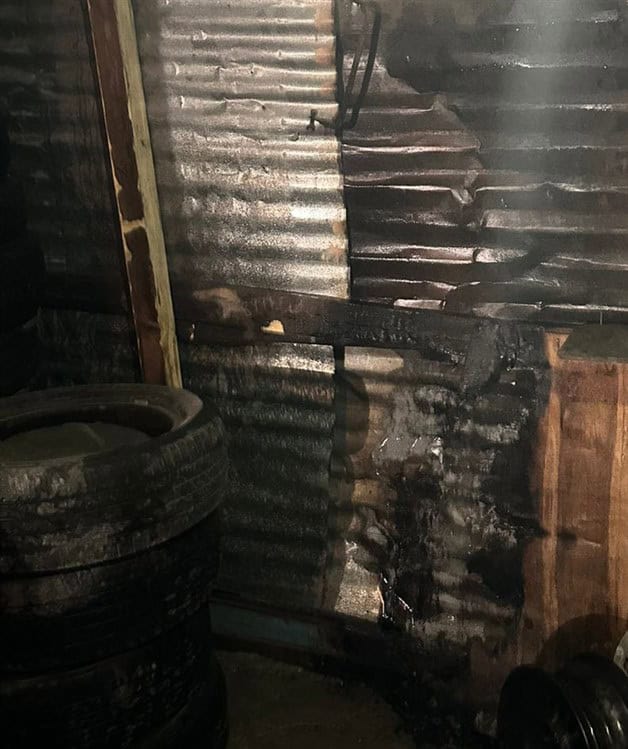 Se quema vulcanizadora; informan de p&eacute;rdida total