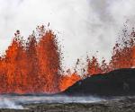 Volcán en Islandia vuelve a hacer erupción