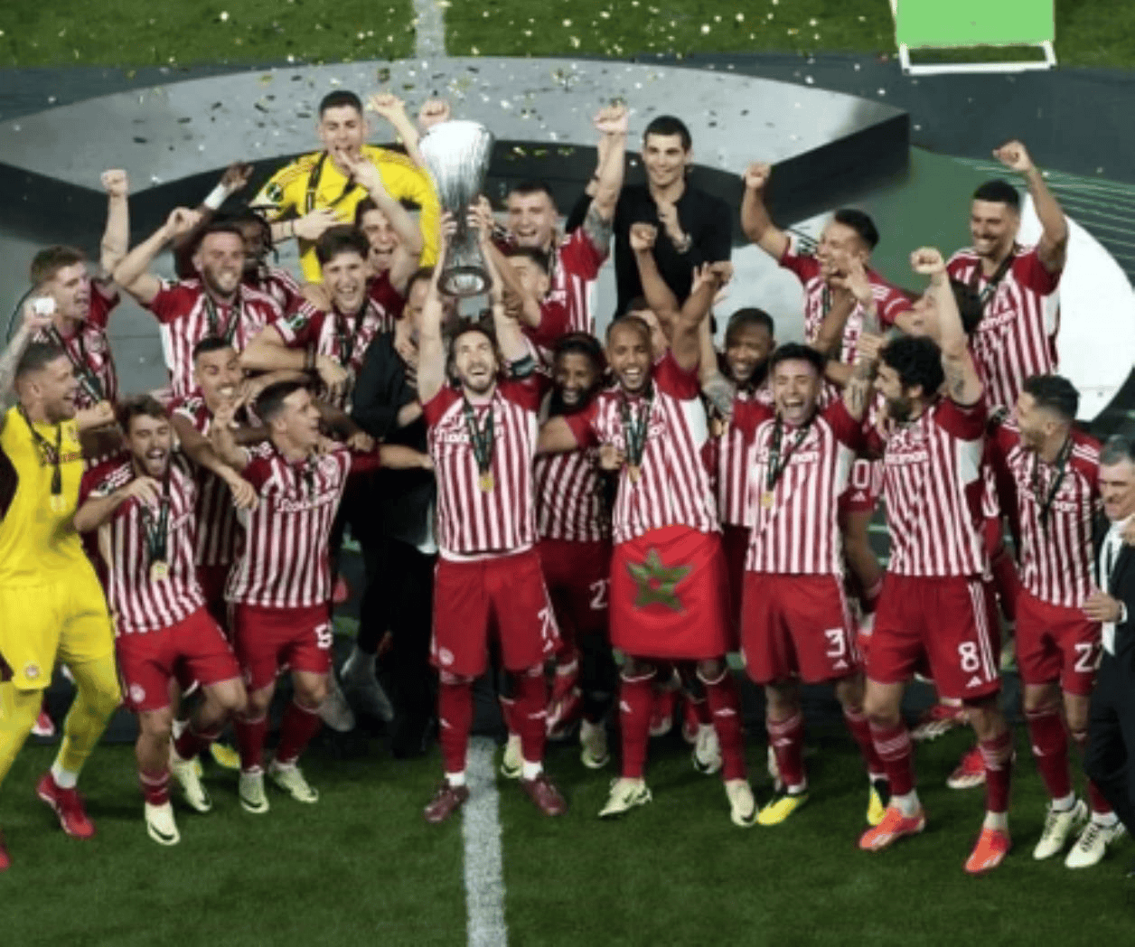Olympiacos conquista  la Conference League