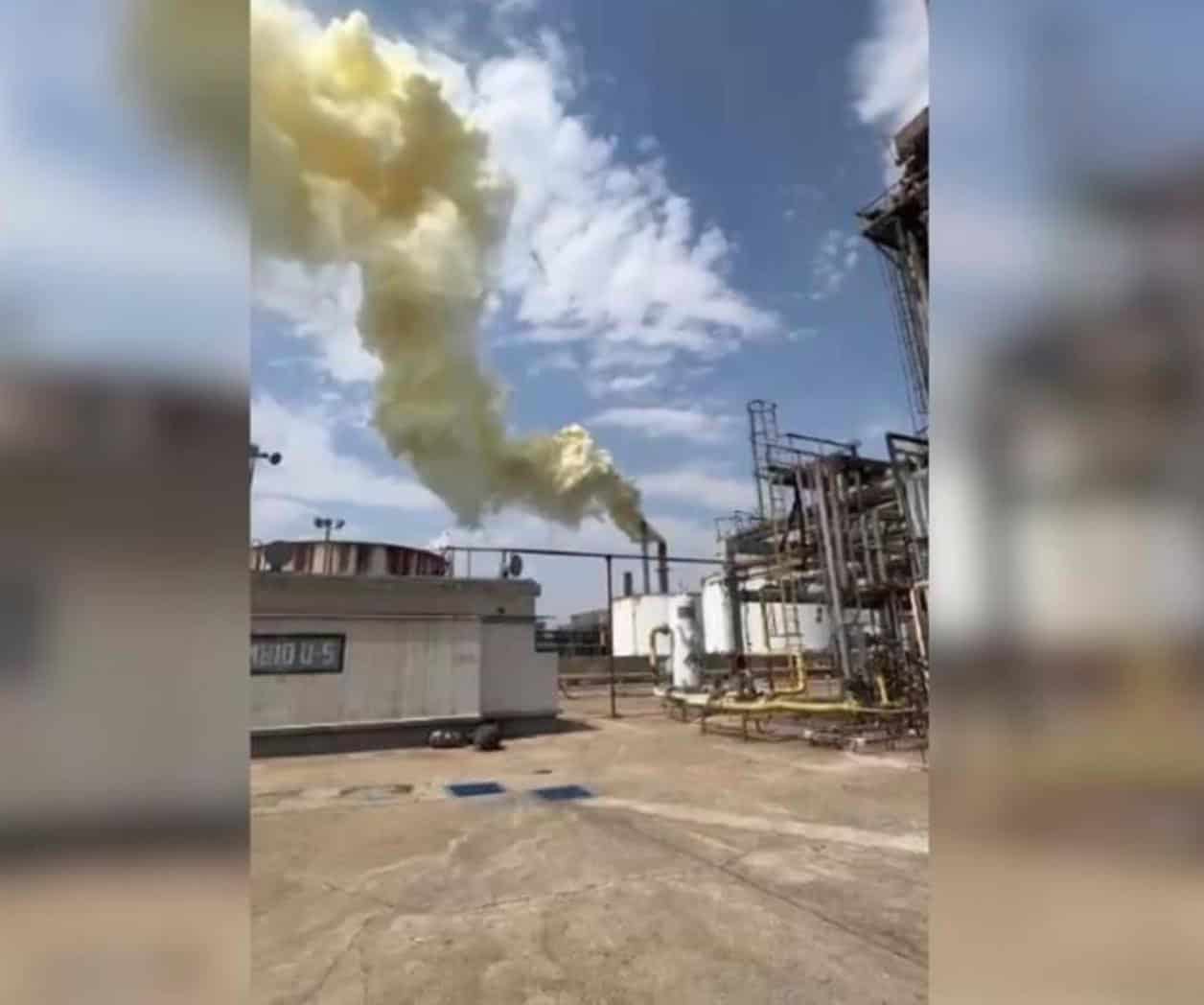 Fallecen en refinería tres por fuga de gas