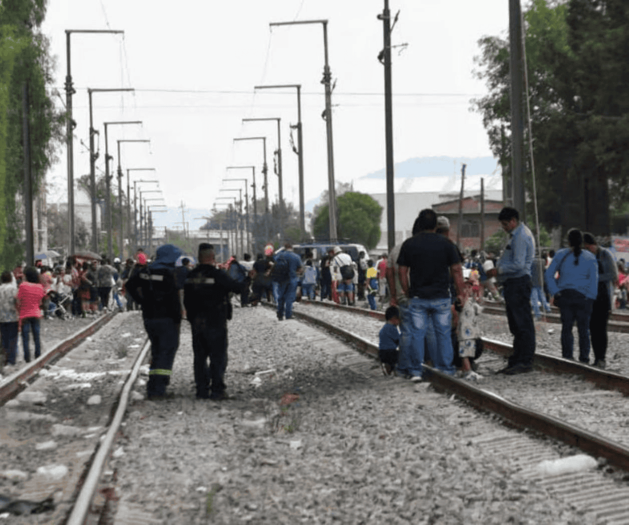 Muere mujer en Hidalgo por tomarse selfie al paso de 