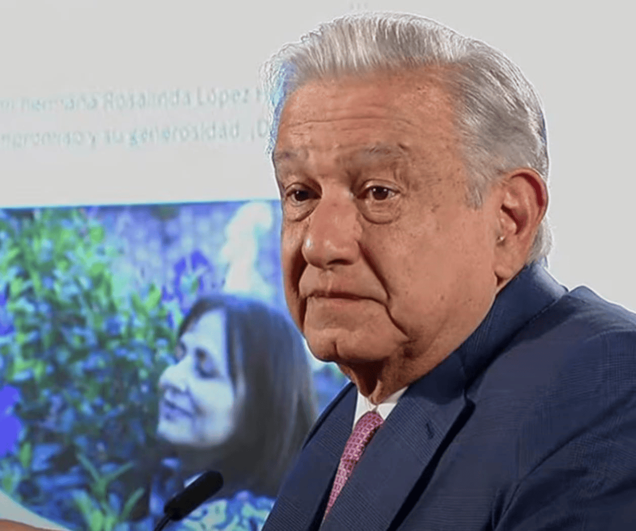 AMLO lamenta fallecimiento de Rosalinda López Hernández