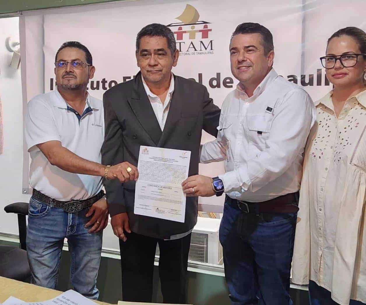 Certifican reelección de Eliphaleth Gómez