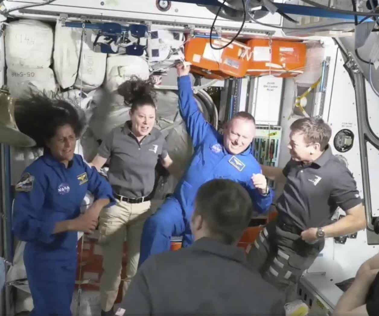 Llega cápsula de Boeing a la Estación Espacial