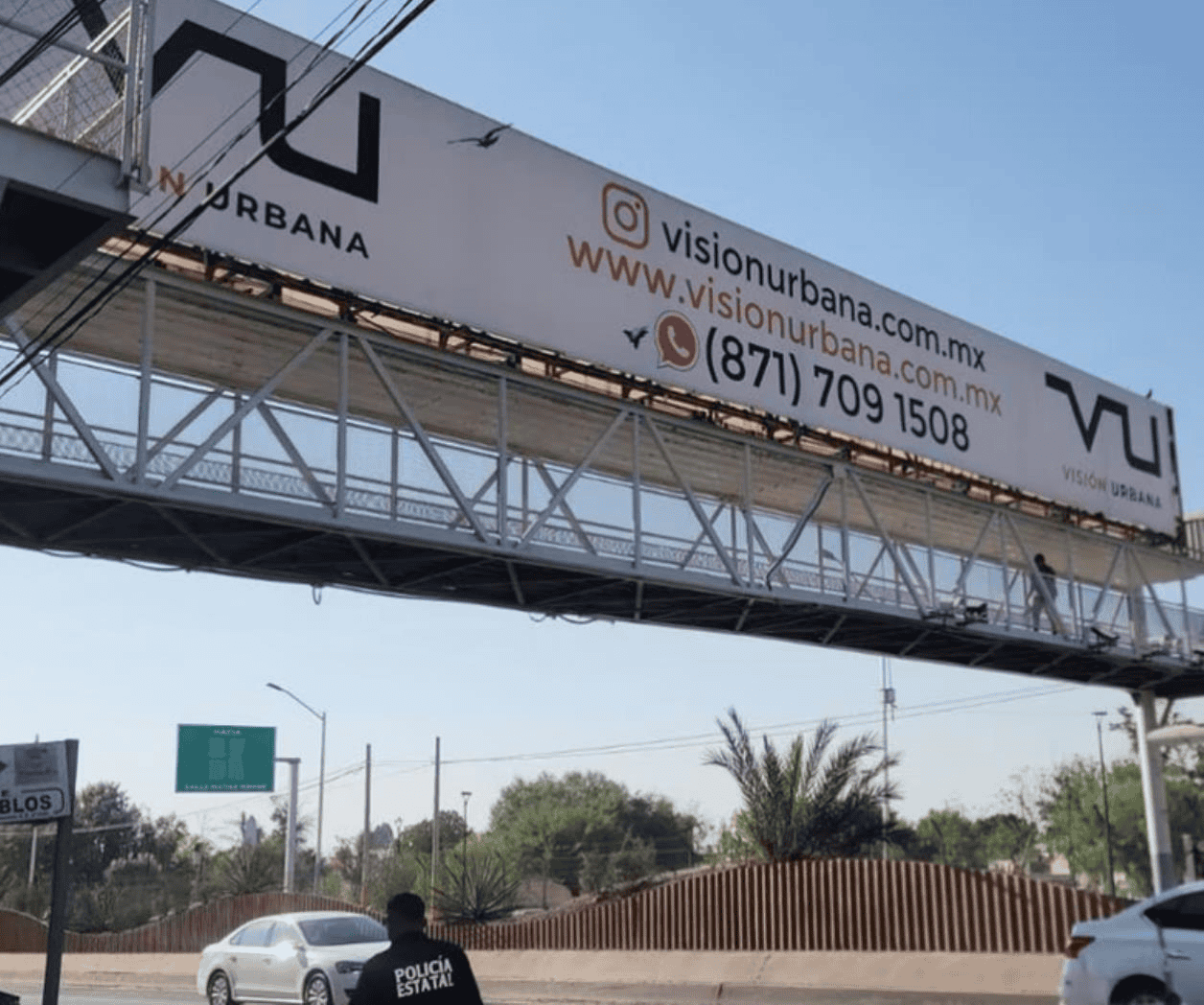 Adolescente gravemente herida tras caída desde puente en Torreón