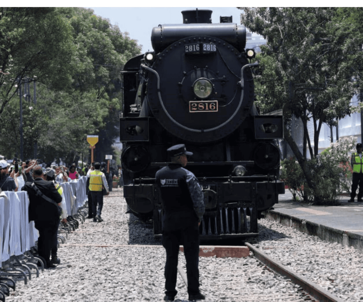 La Emperatriz causa revuelo en CDMX