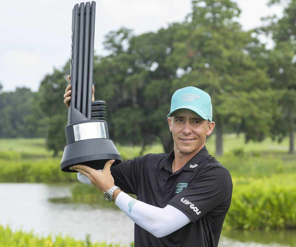 Gana Carlos Ortiz su primer torneo LIV Golf Gana Carlos Ortiz su primer torneo LIV Golf