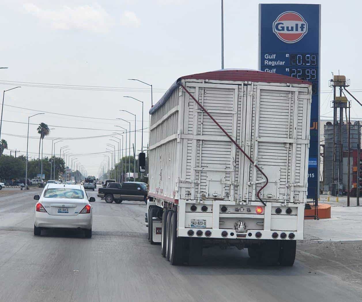 Temen habitantes de El Realito que temporada de trilla destroce su carretera