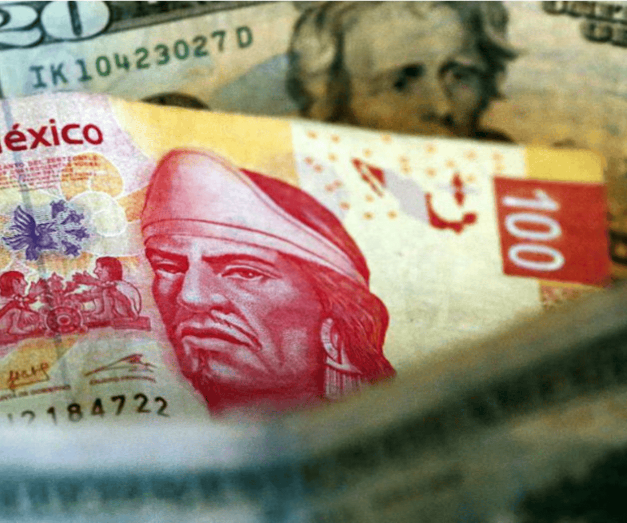 Dólar se dispara y toca los 18.60 pesos