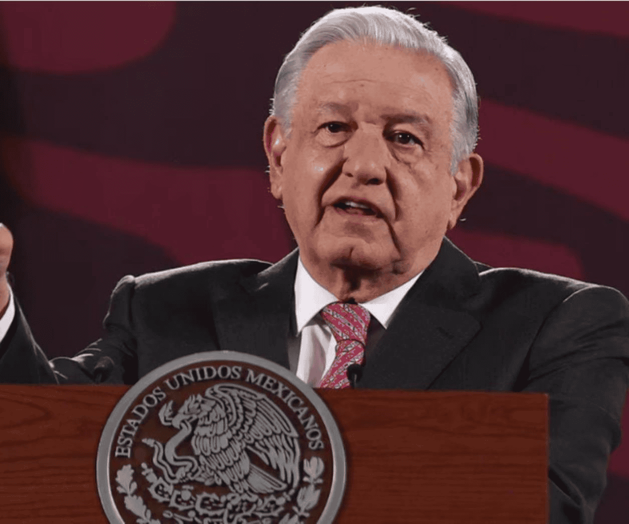 AMLO llama a que reforma electoral sea aprobada