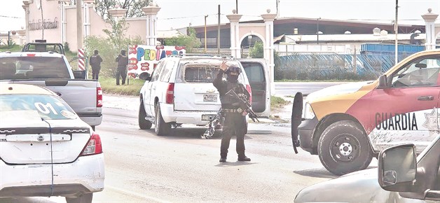 Cierran carretera Monterrey-Reynosa por artefacto explosivo