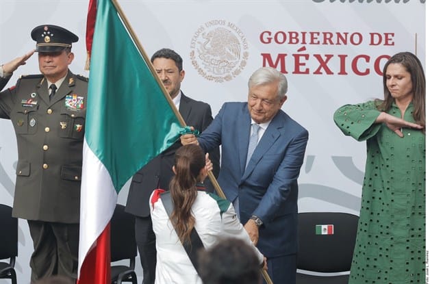 Confiamos en ustedes, dice AMLO a los atletas