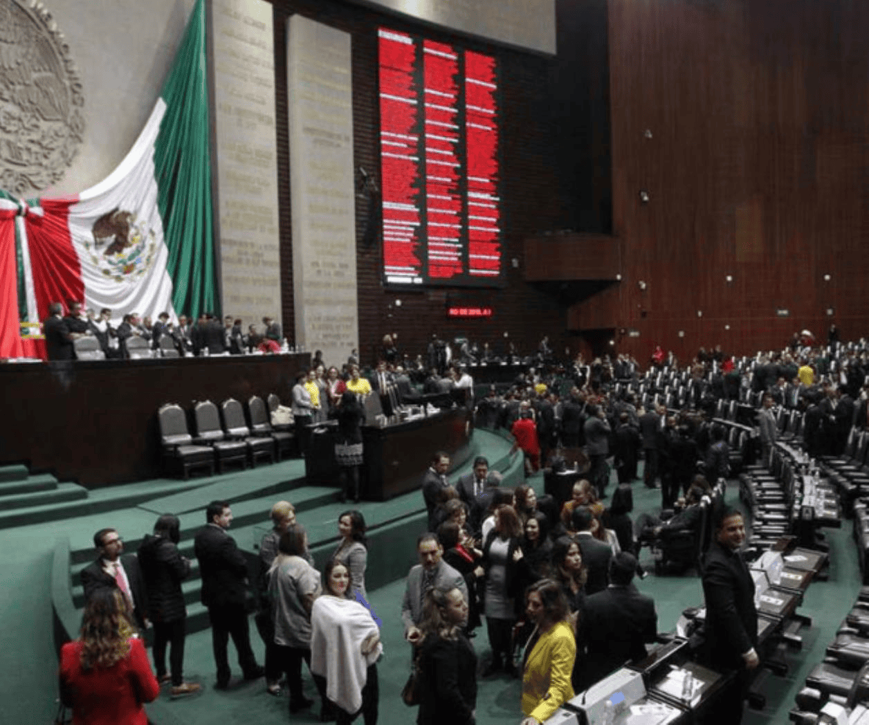 Debaten caída de superpeso; advierten de nuevo error de diciembre