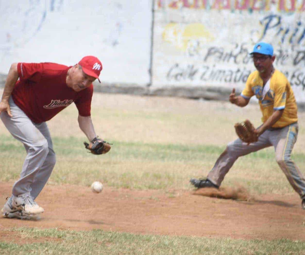 Un naciente organismo: Liga Municipal de Softbol