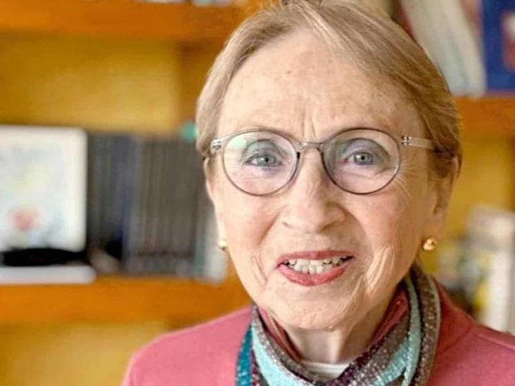 Rosamaría Roffiel comprometida con las letras