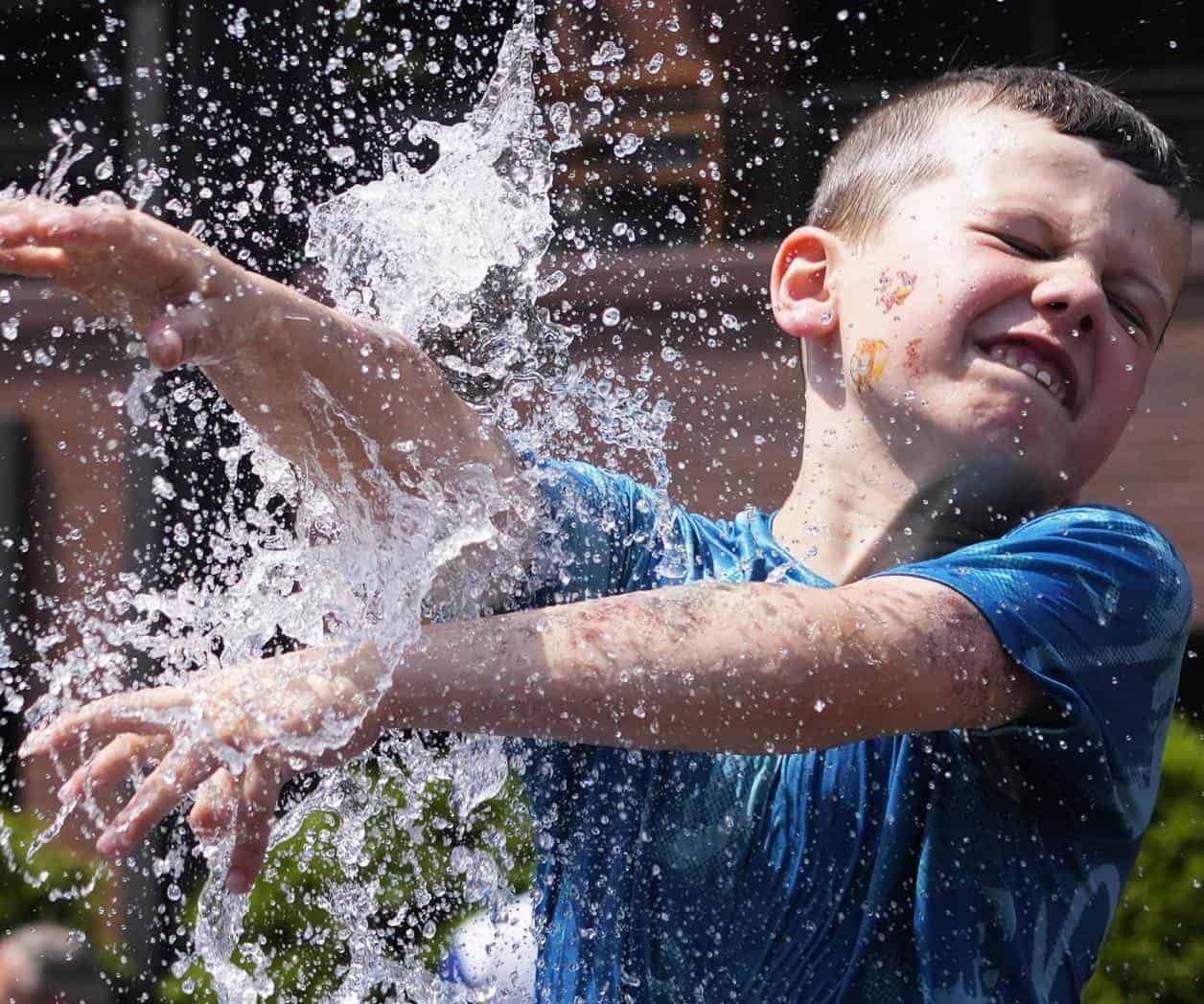 Emiten advertencia sobre calor extremo