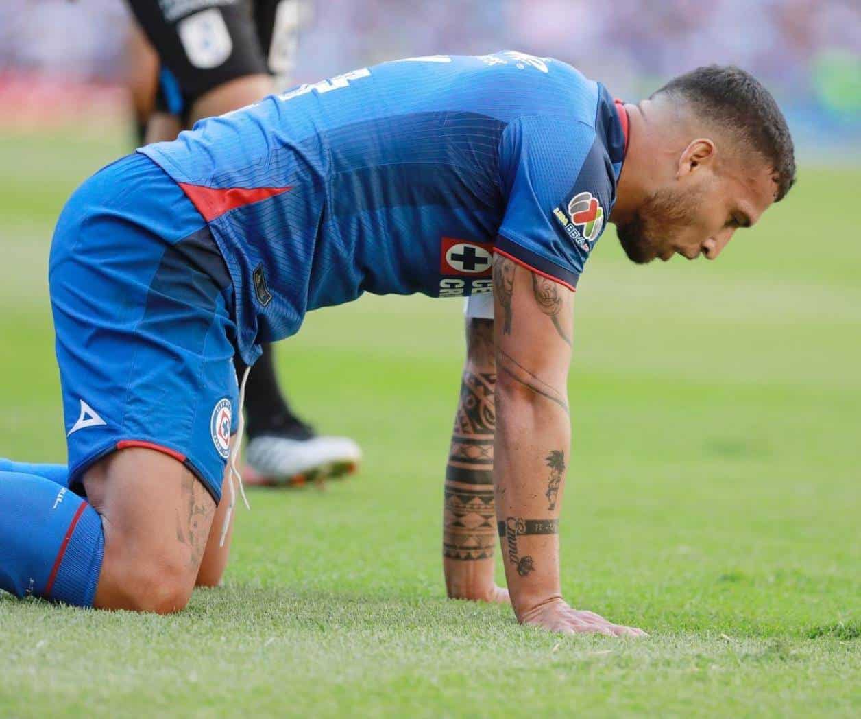 Estará Juan Escobar bajo vigilancia médica