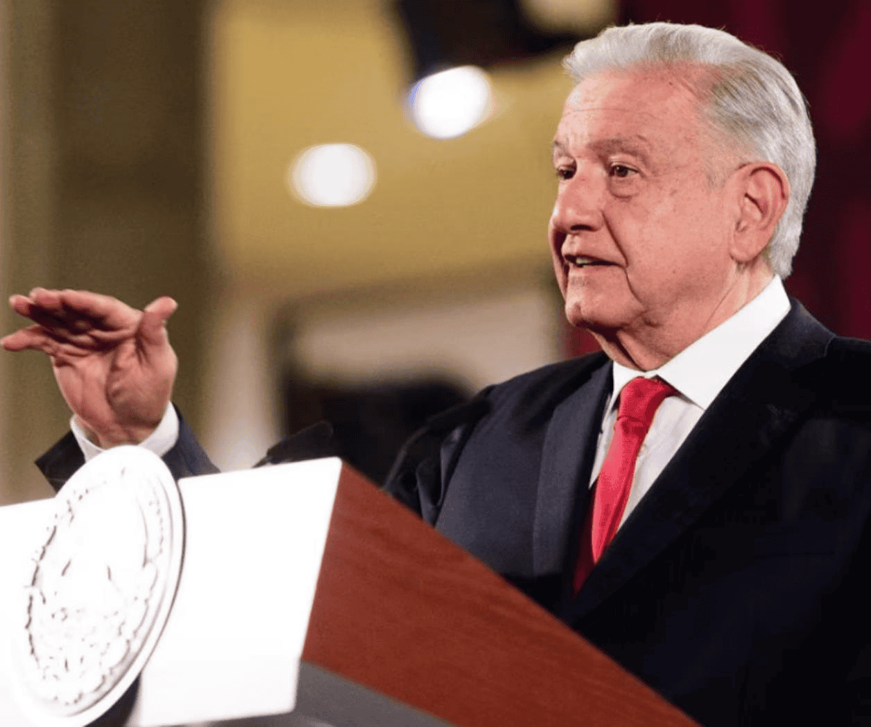 AMLO propone a 28 candidatos a magistrados del TFJA