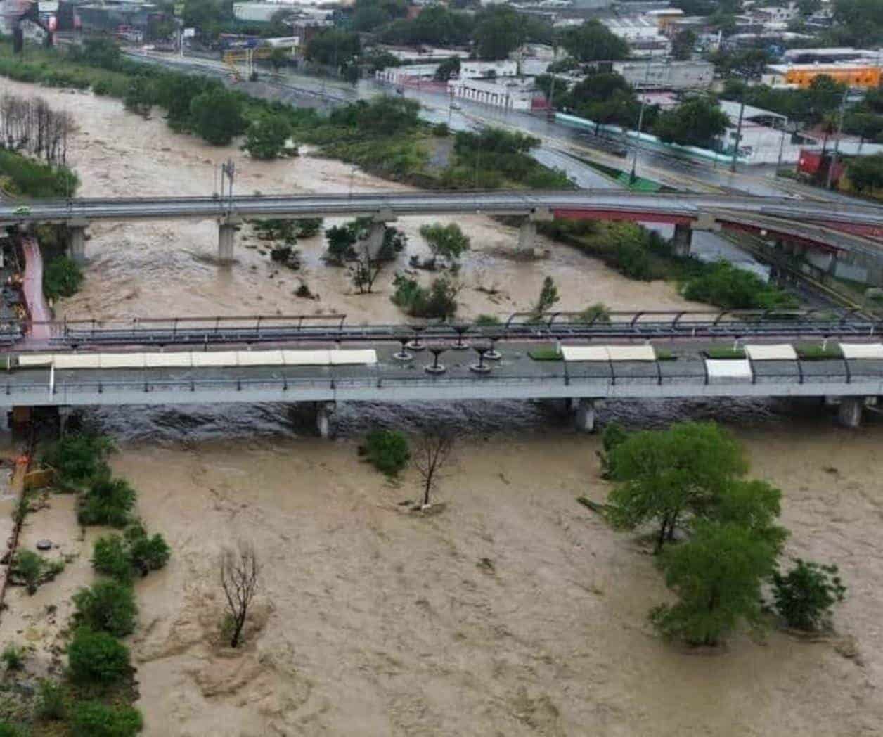 Llega Río Santa Catarina a su 100 por ciento de su capacidad