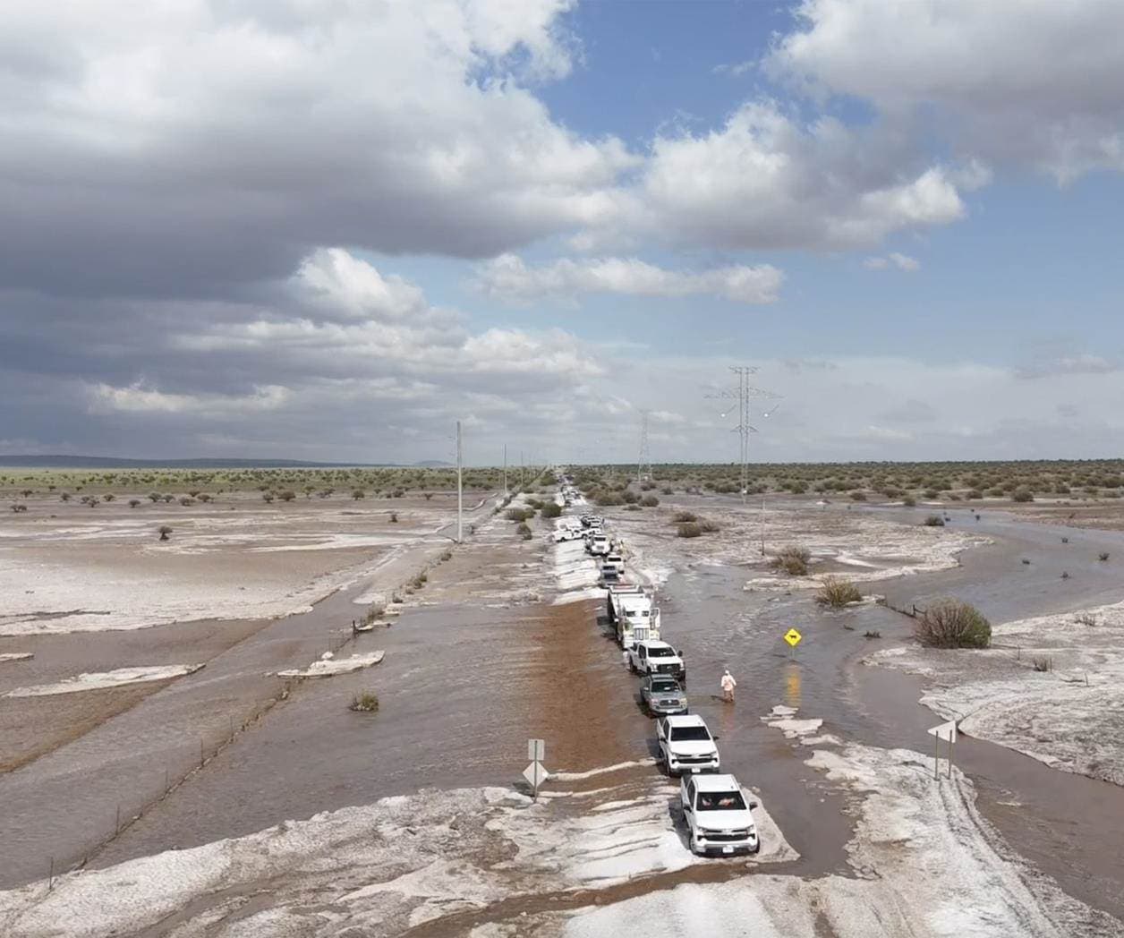 Transforma pueblo en un ‘gran lago’