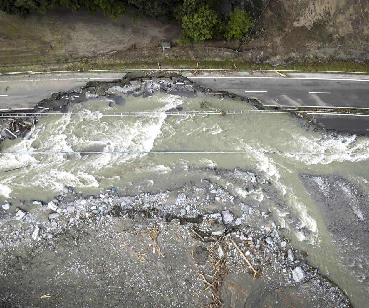 Inundaciones en Suiza dejan una persona muerta y dos desaparecidas Inundaciones en Suiza dejan una persona muerta y dos desaparecidas