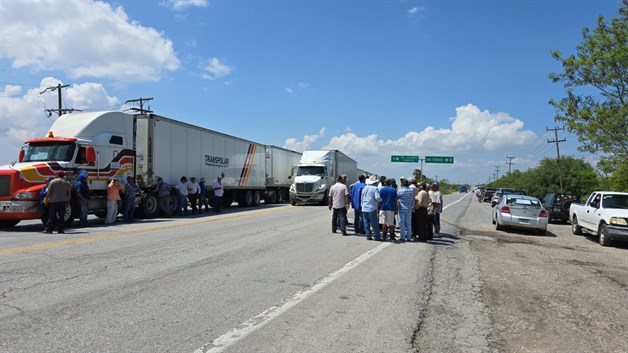 Productores de San Fernando retoman bloqueo carretero