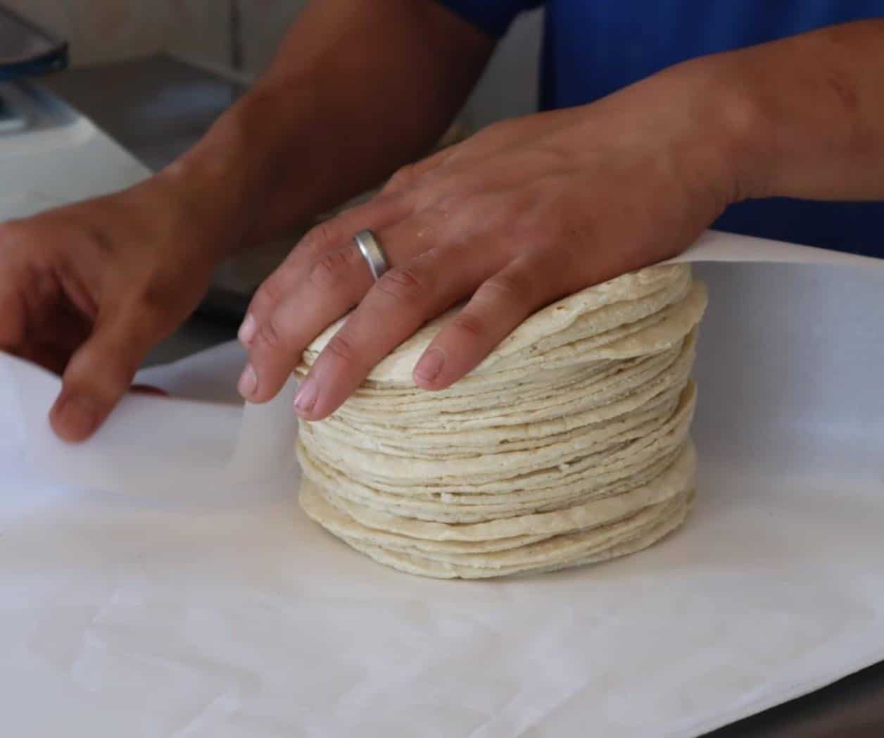 Sube la tortilla a 30 pesos el kilo