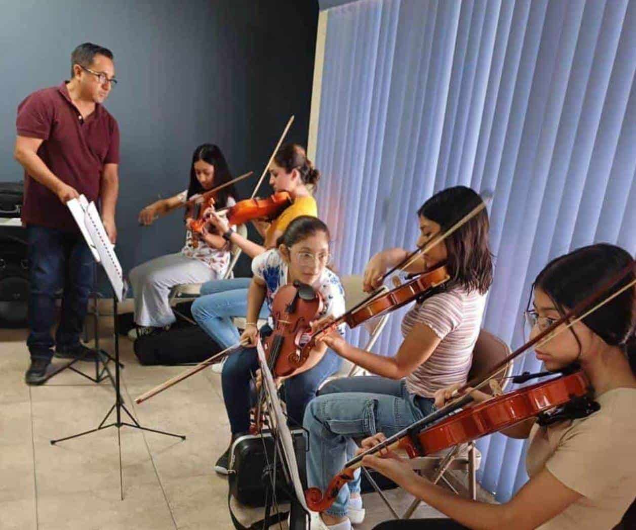 Preparan graduación en la Casa del Arte en Miguel Alemán