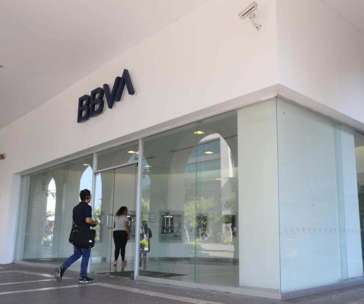 Se cae aplicaci&oacute;n m&oacute;vil de BBVA en plena quincena