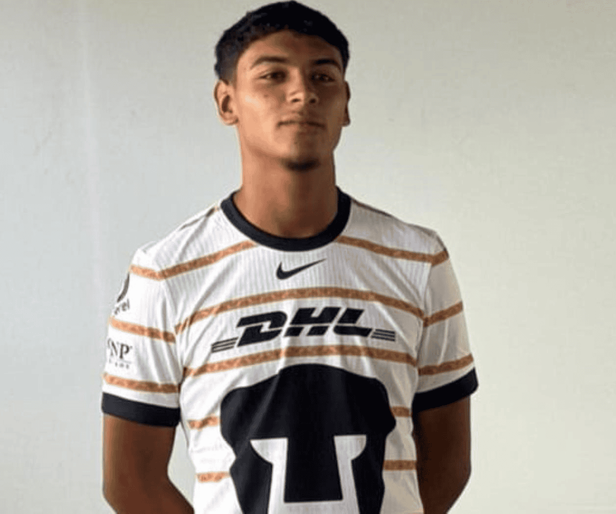 Briseño ya firmó con los Pumas Briseño ya firmó con los Pumas