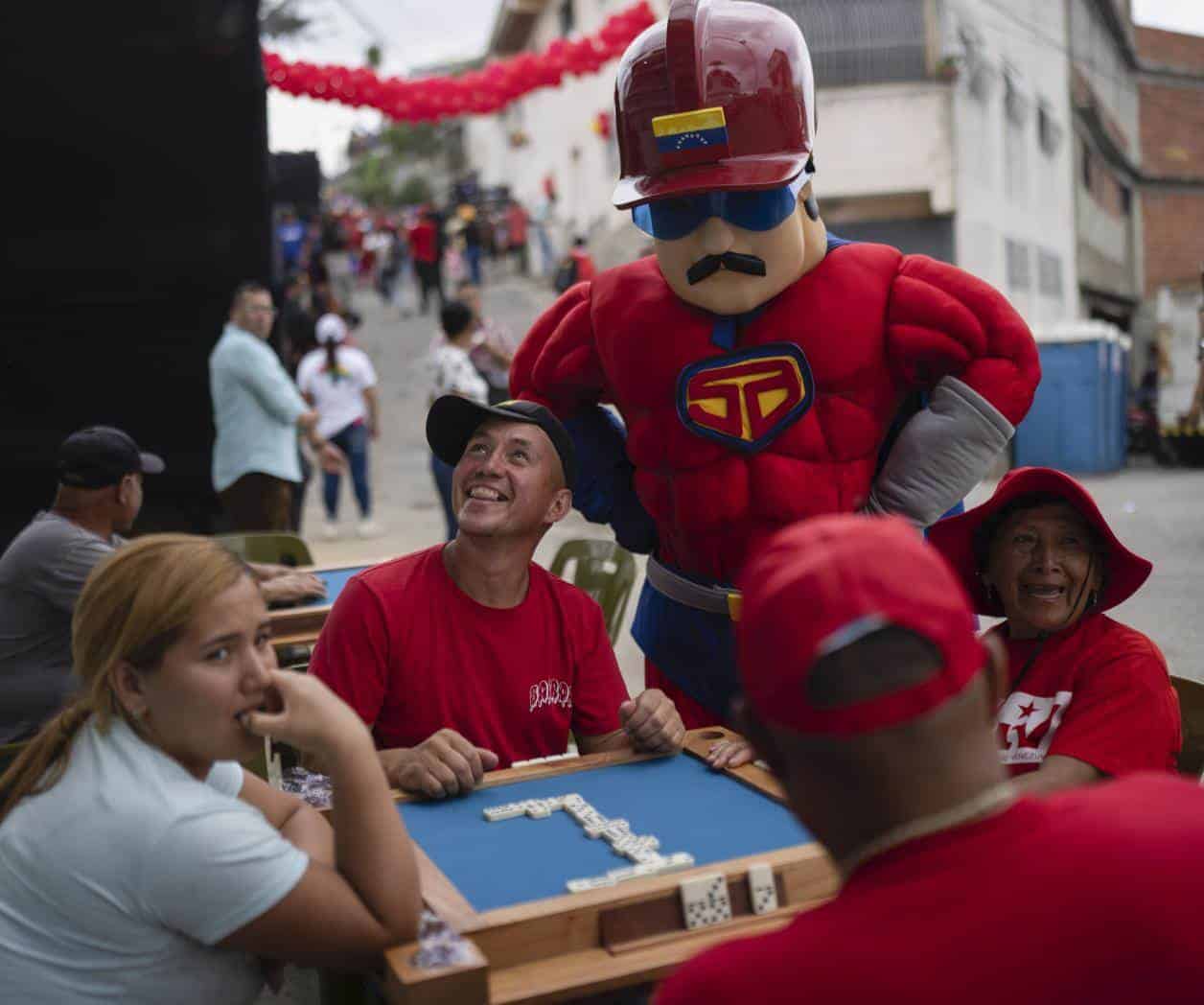 Simulacro de votación y elecciones presidenciales en Venezuela