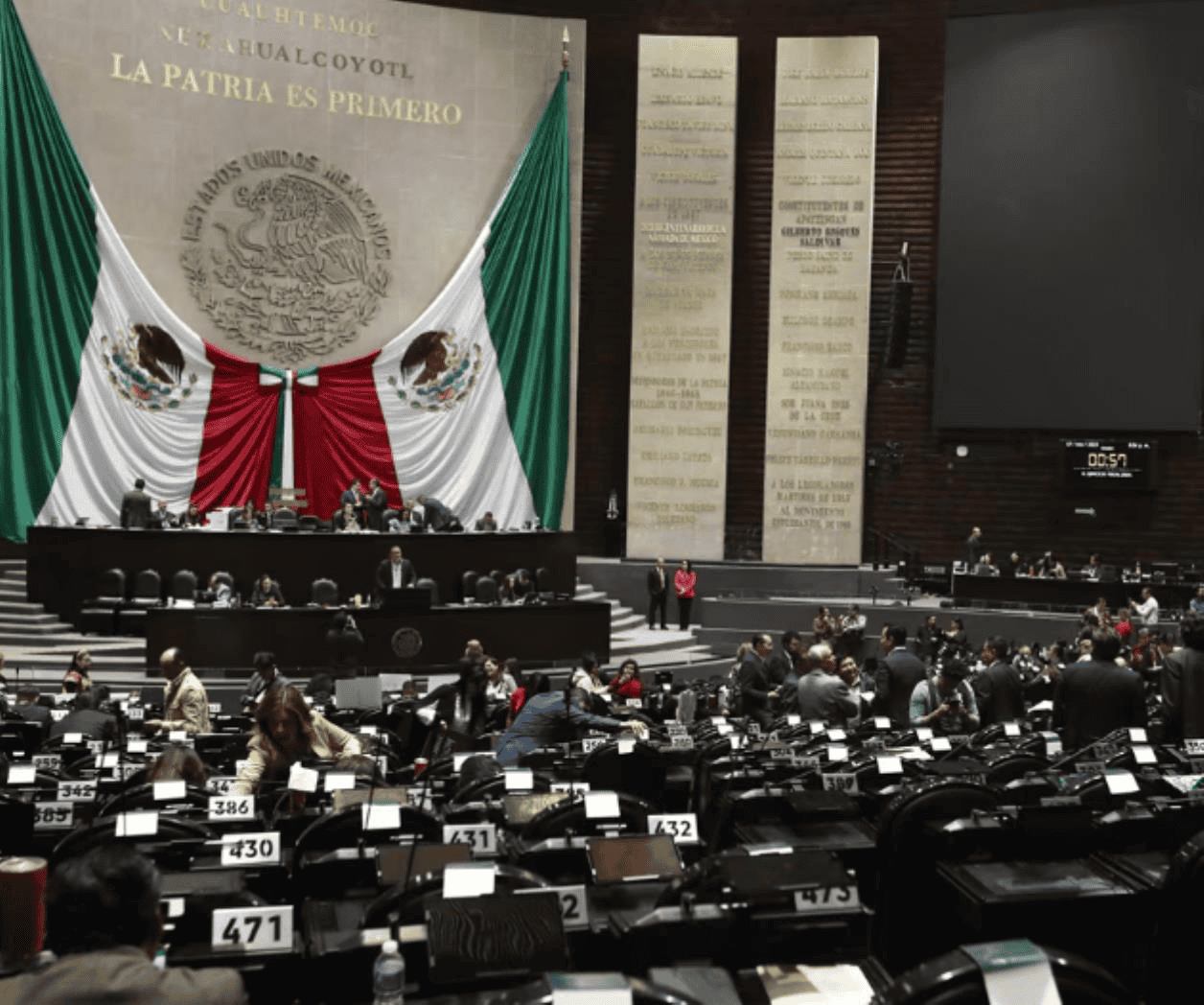 Diputados reciben solicitud de juicio político contra juez
