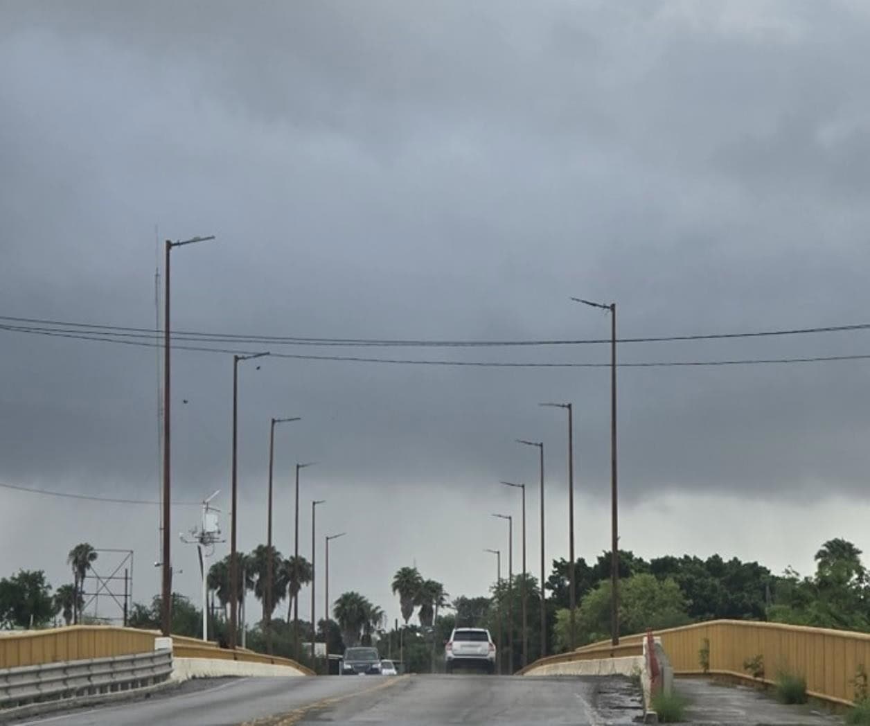 Arranca la semana con fuertes lluvias en San Fernando