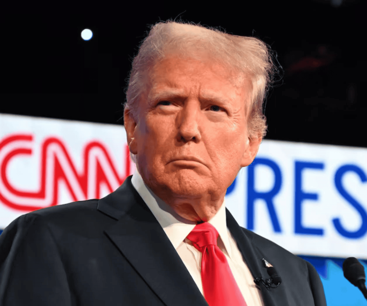 Trump llamó a familia de niña asesinada en Texas Trump llamó a familia de niña asesinada en Texas