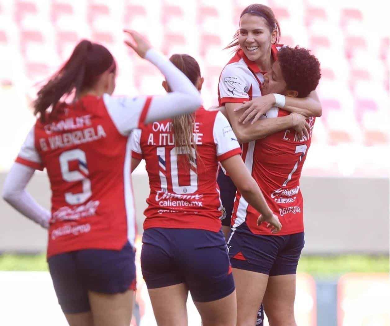 Salen Chivas por revancha en la Femenil