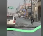 Reportan enorme bache en la carretera Reynosa-Río Bravo a la altura de la avenida 20 de noviembre. Varios vehículos han caído en el y resultado con daños.