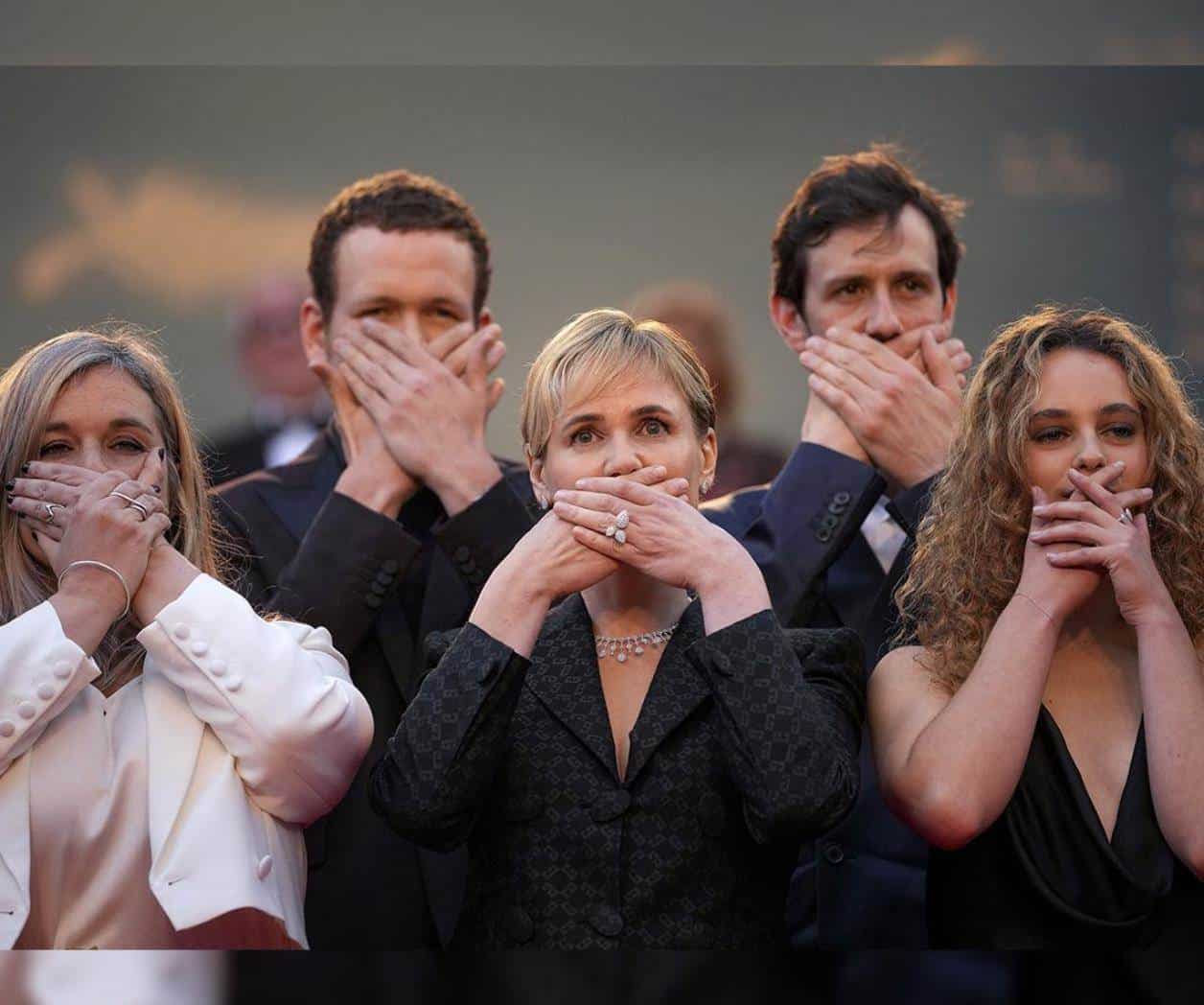 Acusan a cineasta de agresión a actrices Acusan a cineasta de agresión a actrices