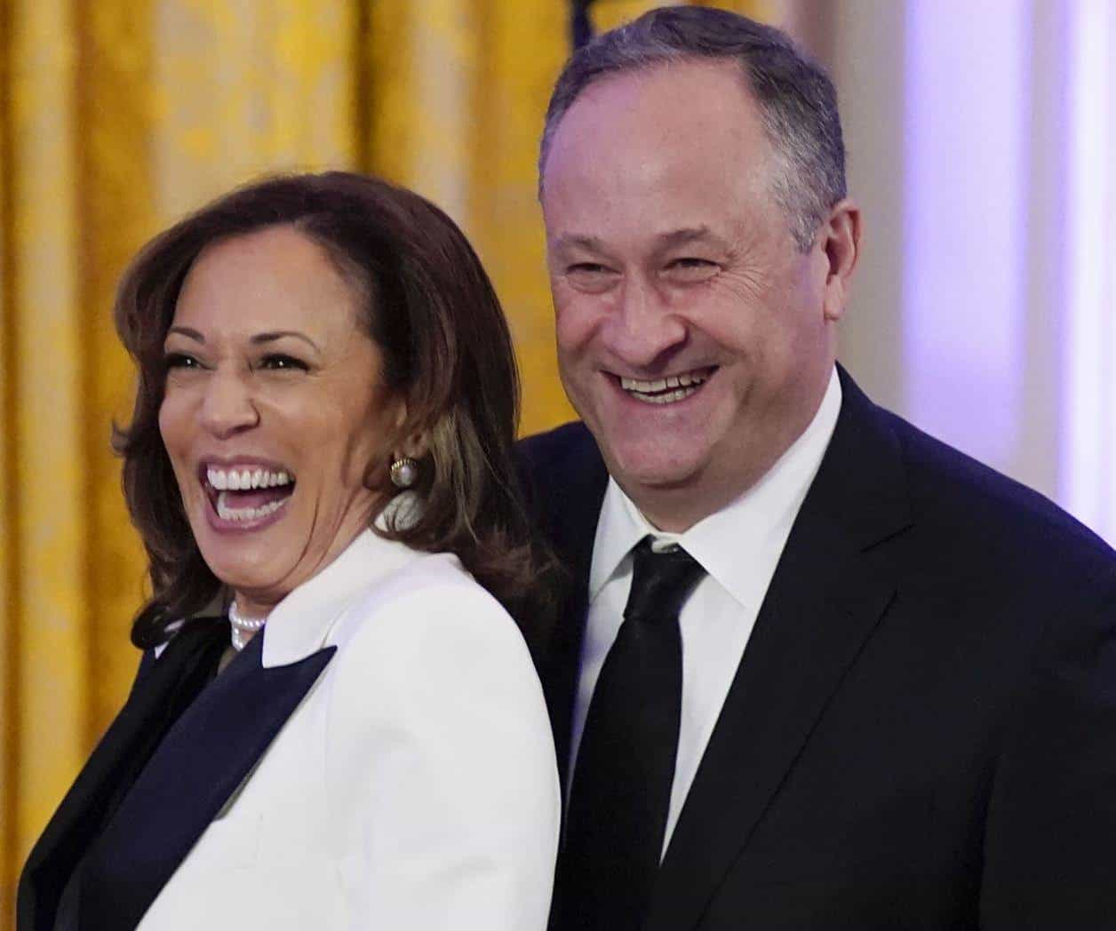 Da positivo al Covid el esposo de Kamala Da positivo al Covid el esposo de Kamala
