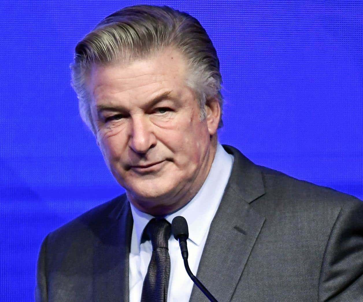 Asiste Alec Baldwin a audiencia previa a su juicio por homicidio involuntario Asiste Alec Baldwin a audiencia previa a su juicio por homicidio involuntario