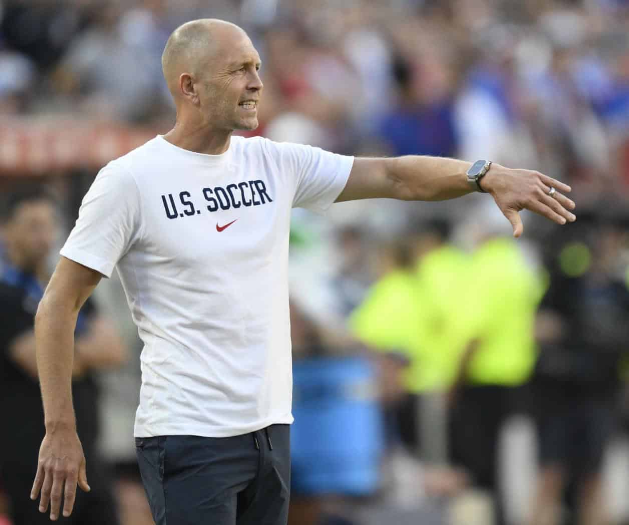 Selección de Estados Unidos despide a su entrenador Gregg Belhalter