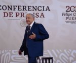 AMLO celebra que Sheinbaum seguirá con la austeridad