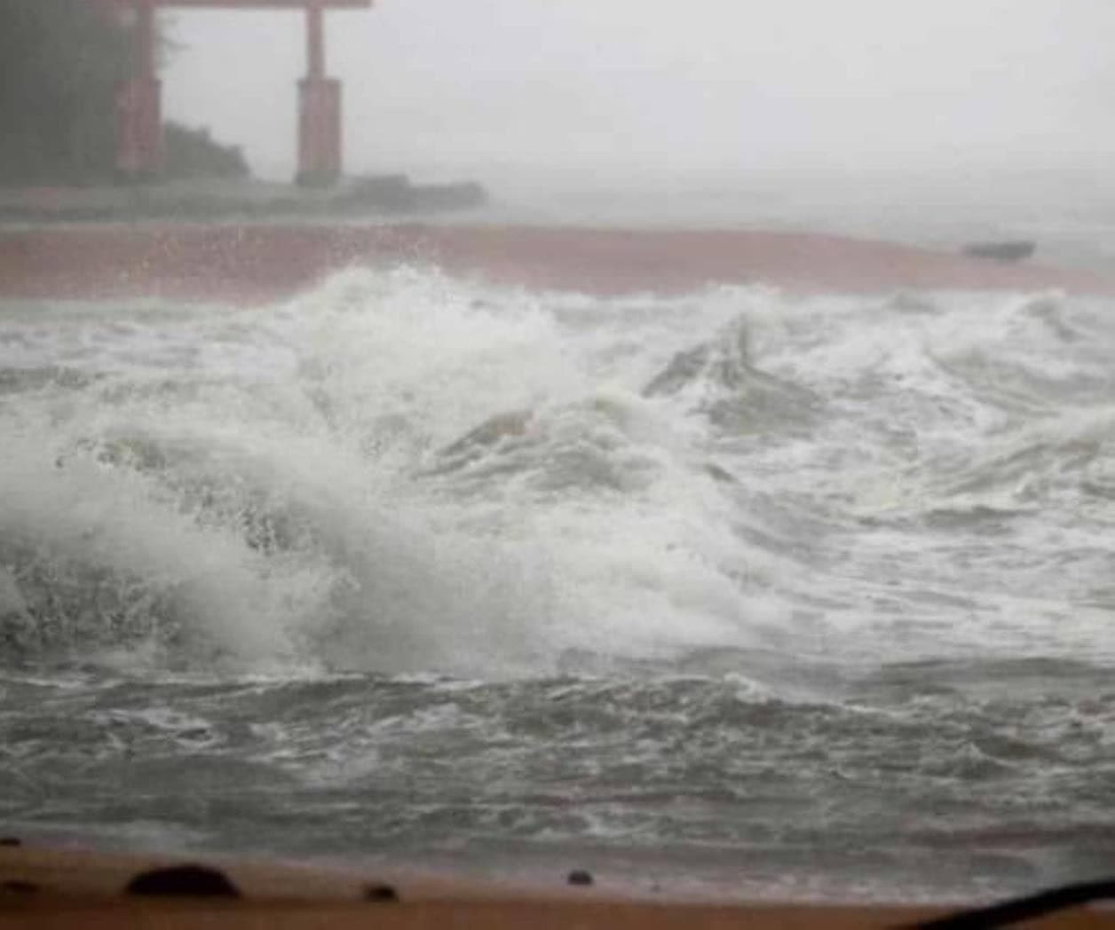 Rescatan después de 37 horas a una mujer arrastrada por el mar en Japón