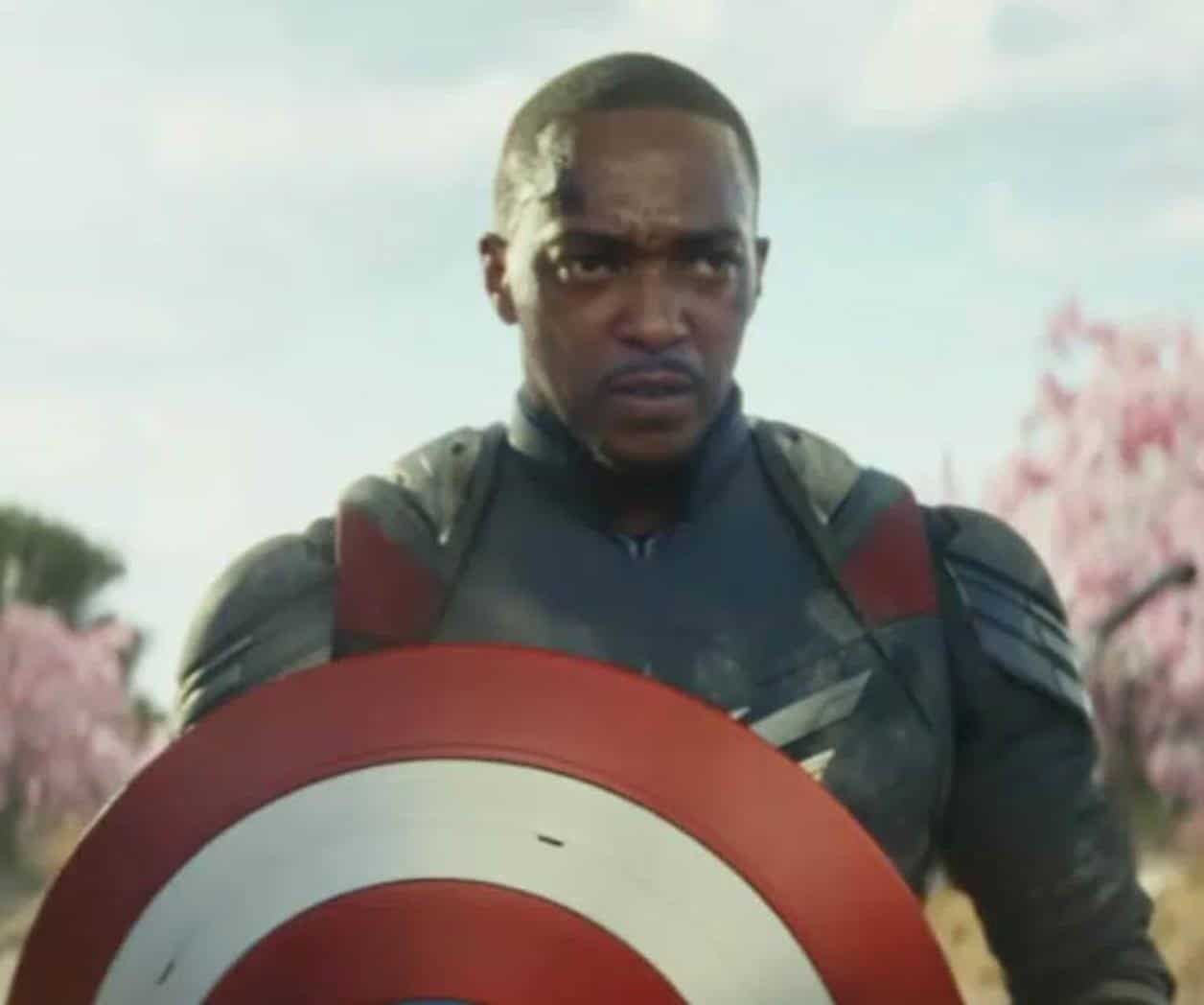 Anthony Mackie toma el escudo en Capitán América 4